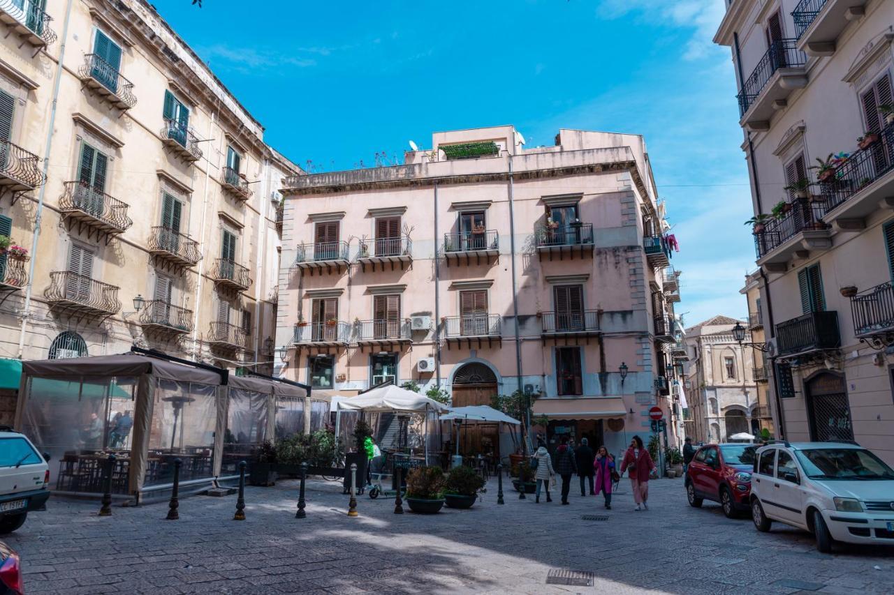 Nicolhouse - Appartamento Nel Centro Storico Di Palermo Exterior foto